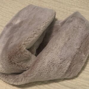 Faux Fur Infinity Scarf - Light Gray/mauve, very chic and warm🩷